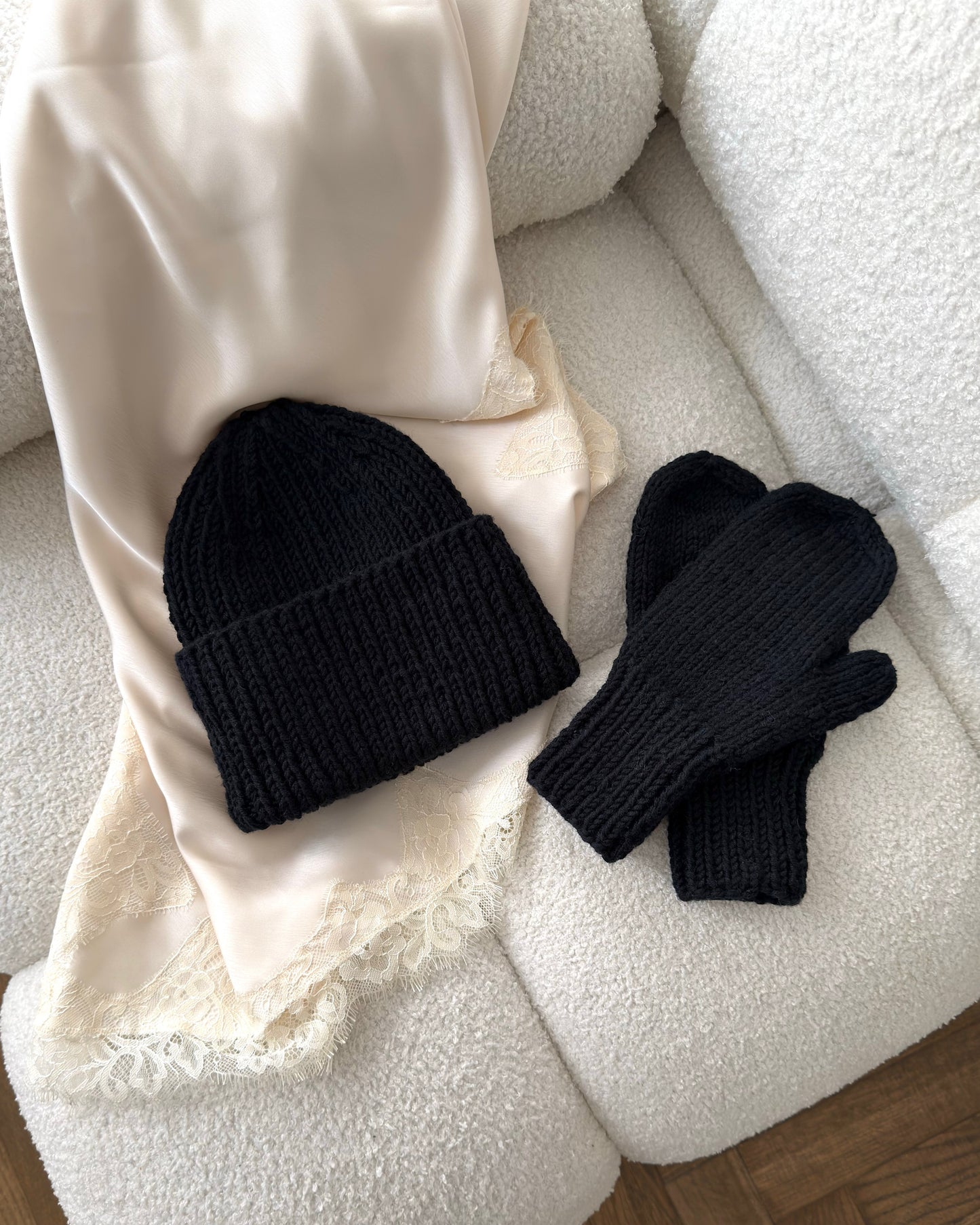 Komplet czapka + szalik + rękawiczki Wooly